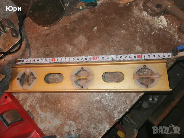 Продавам полски алуминиев нивелир , 3 либели