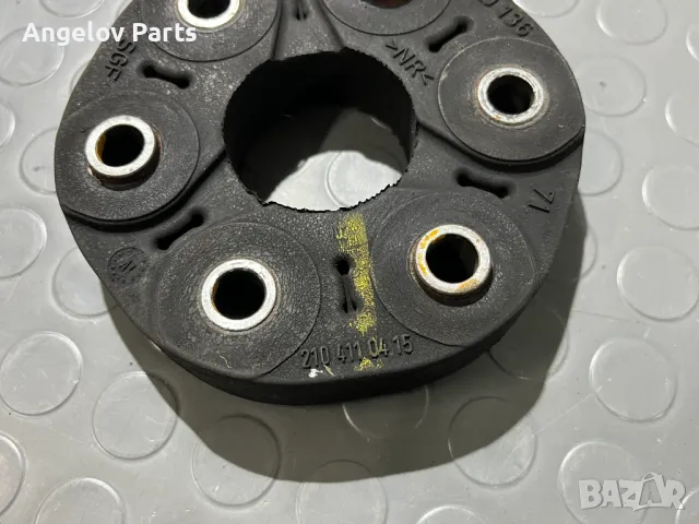 Гуменото каре на ск.кутия за Mercedes E-class W210, снимка 2 - Части - 49665575