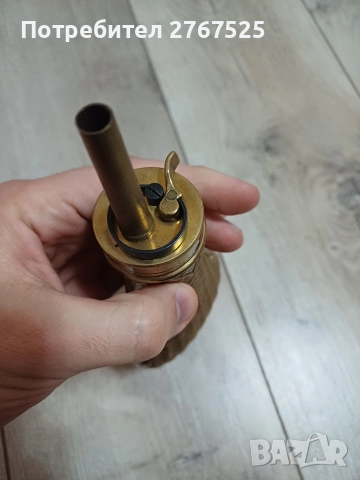 Релефна медна Барутница фишеклък пушка пищов възстановка , снимка 3 - Колекции - 52921341