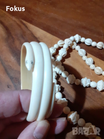 Комплект бижута - гердан и гривна от кост, снимка 3 - Антикварни и старинни предмети - 53286259
