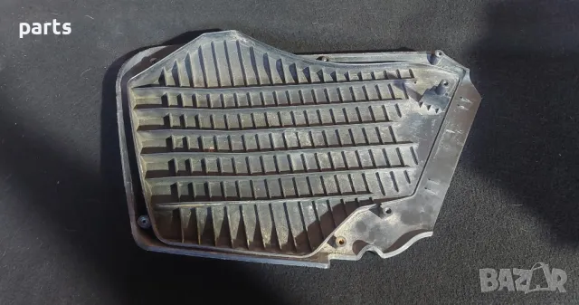 Капак Филтърна Кутия БМВ Е46 - 9814922, снимка 2 - Части - 47612978