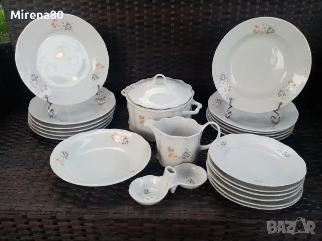 Български сервиз за хранене - 22 части - нов !