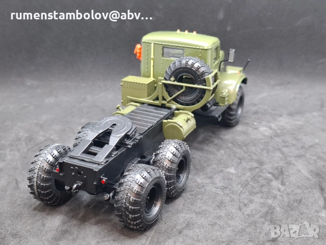 КраЗ 255В, Легендарни Грузовики СССР, 1:43, снимка 3 - Колекции - 53928260