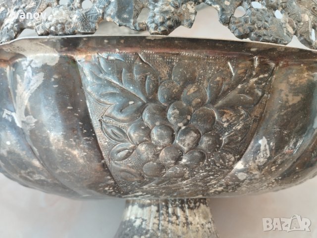 Голяма посребрена фруктиера , снимка 3 - Антикварни и старинни предмети - 42720687