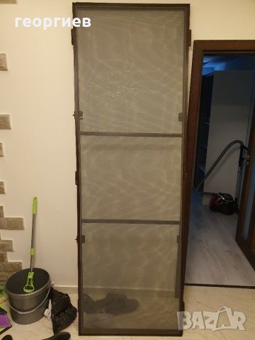 Комарник за врата и прозорец