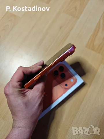 Iphone 17 pro 256gb пукнат дисплей, снимка 4 - Apple iPhone - 55808486