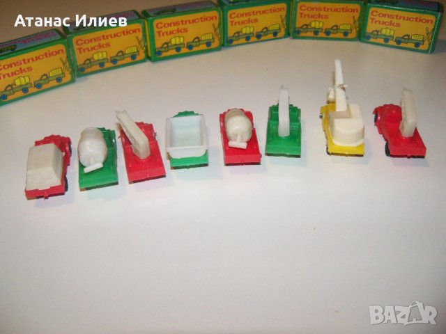 Осем камиончета играчки от Хонг Конг 1960г., снимка 8 - Други ценни предмети - 38110924