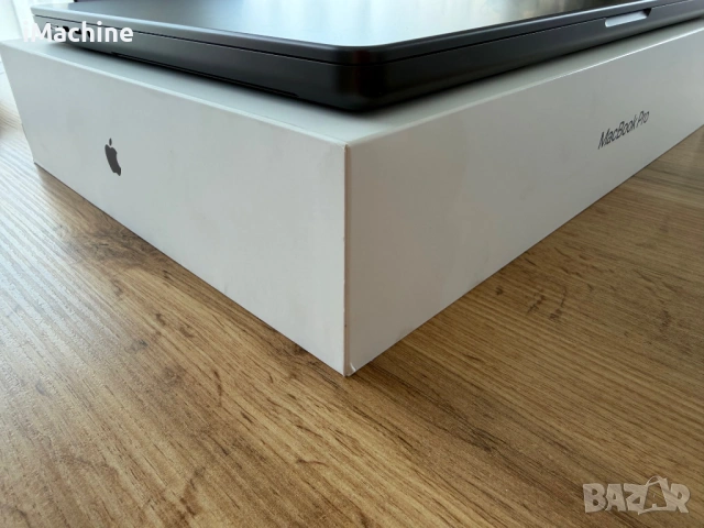 ЧИСТО НОВ MacBook Pro 16" M4 PRO Chip 14-CPU/20-GPU/48GB RAM/512GB SSD, снимка 5 - Лаптопи за работа - 53972637