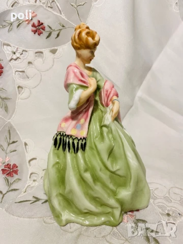 порцеланова статуетка , снимка 3 - Статуетки - 50813930