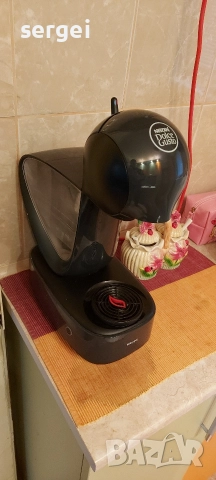 Кафемашина с капсоли.