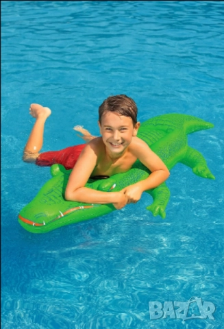 Надуваем дюшек във формата на крокодил