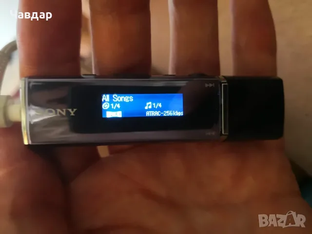Плеър Sony walkman NW-E013F, снимка 5 - MP3 и MP4 плеъри - 55844105