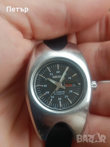 Дамски автоматичен часовник Seiko S-Wave Automatic – Rare Y2K Vintage, снимка 2 - Дамски - 53354271