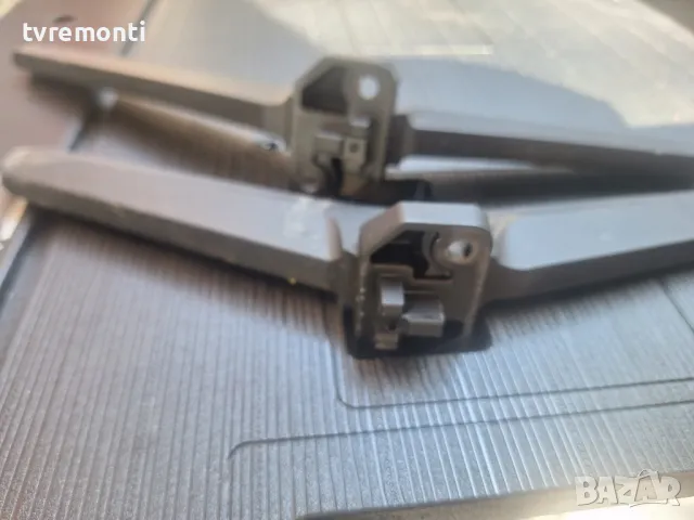 крачета оригинална стойка телевизор HISENSE модел 65A6K, снимка 2 - Стойки, 3D очила, аксесоари - 50066325