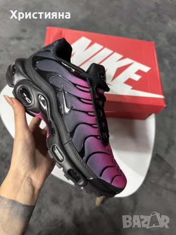 Nike Air Max Plus Black/Hyper Pink