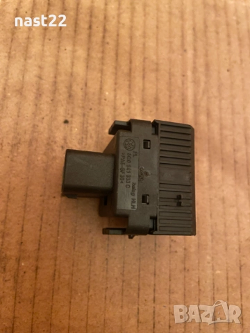 Превключвател за регулиране на височината на фаровете за Volkswagen Polo 5/ 6Q0941333C, снимка 2 - Части - 52257359
