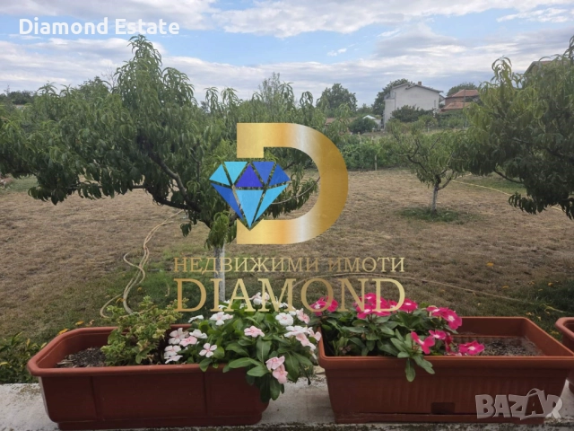 Двуетажна къща, парцели и бизнес в село Тракия, обл. Стара Загора, снимка 10 - Къщи - 51483256