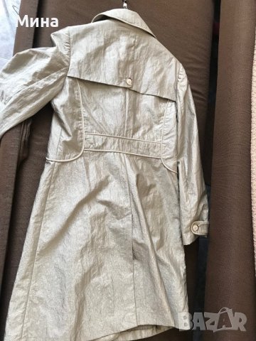 Продавам елегантен чисто нов шлифер 