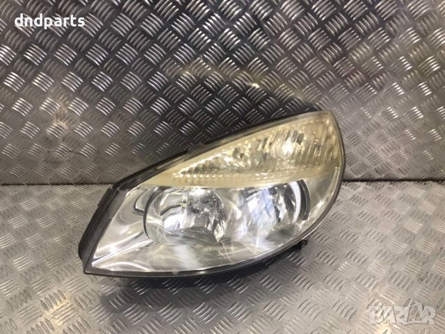 Ляв фар Renault Scenic,2004г.(липсващи щипки)