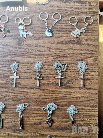 гердани гривни медалиони кличодържатели кръстове , снимка 6 - Бижутерийни комплекти - 49594870