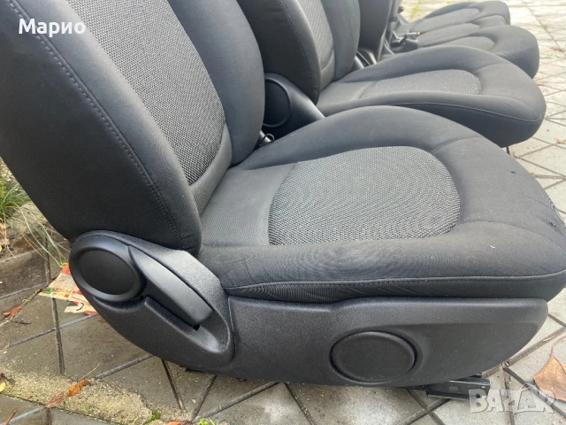 Седалки за Mini Countryman, снимка 6 - Части - 52359294