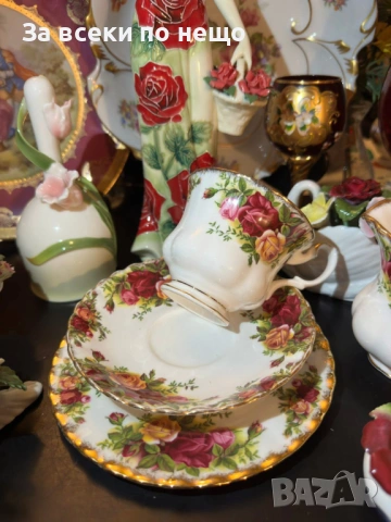 Royal Albert England Circa 1962 “Old country ” - великолепен троен сет Код P2244, снимка 11 - Колекции - 54238330