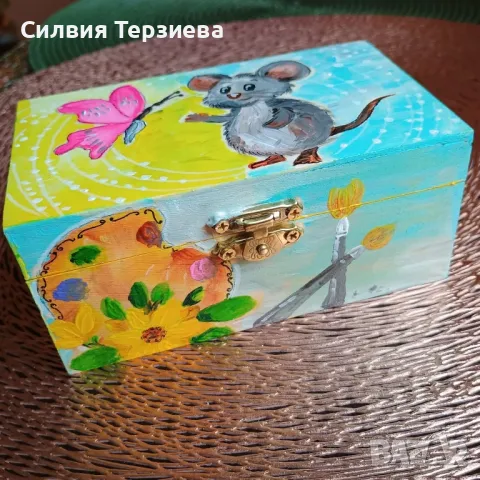 Дървена кутия с детски мотиви