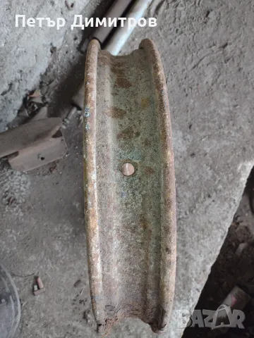 Антика-винтидж автомобилна джанта, снимка 3 - Антикварни и старинни предмети - 49831828