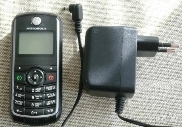 Motorola С118 със зарядно, снимка 2 - Motorola - 52898935