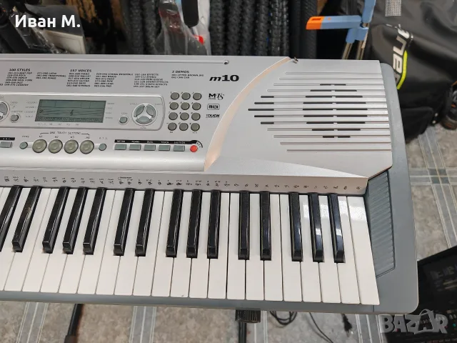 Синтезатор / йоника C. giant M10 , снимка 3 - Синтезатори - 55805418