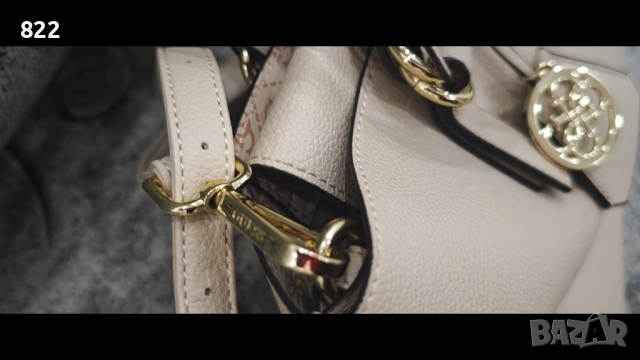 Оригинална чанта "GUESS", снимка 4 - Чанти - 52915286