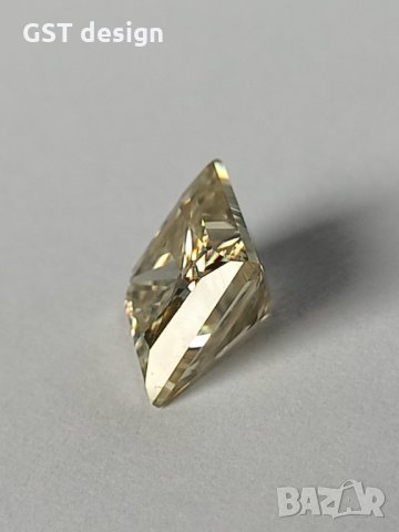 Уникален Топ Голям Фенси Шампанско Принцеса Мойсанит Диамант Moissanite Diamond 3+карата, снимка 5 - Други - 34904618