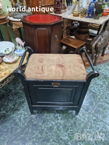 Чудесна антикварна английска дървена табуретка стол за пиано , снимка 2 - Антикварни и старинни предмети - 52322866