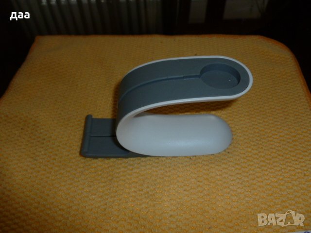 продавам стойка за зареждане на Apple Watch Xtore 2в1, снимка 1