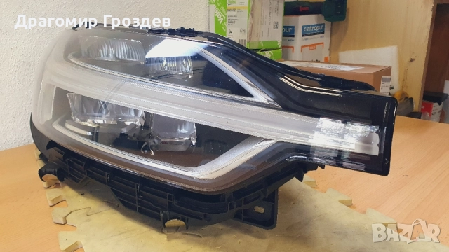 Оригинален десен фар за Volvo XC60 II / Волво ХЦ60 (2017-2023), снимка 9 - Части - 51961800