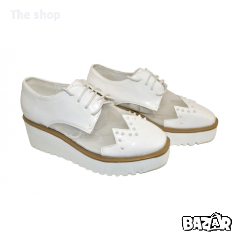 Дамски ежедневни обувки на платформа бяло, снимка 1 - Дамски ежедневни обувки - 44367188