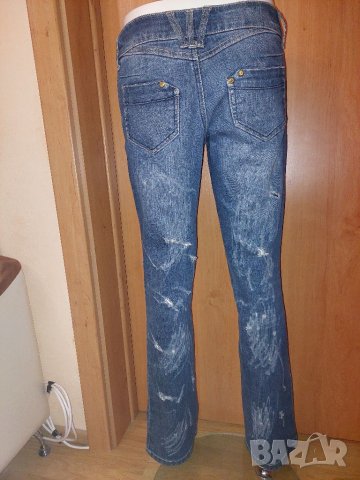 Накъсани дънки, снимка 2 - Дънки - 38857830