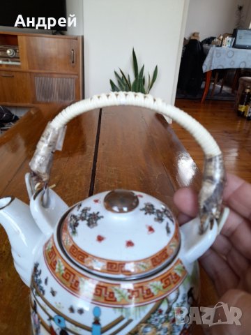 Стар порцеланов чайник, снимка 5 - Антикварни и старинни предмети - 40874284