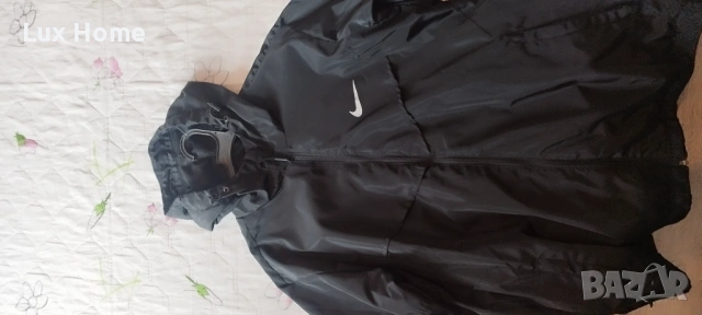 Ветровка Nike