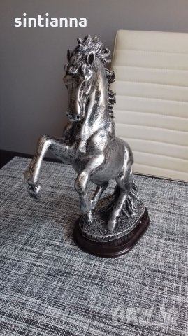 Кон 29х24 см -23 лв, снимка 3 - Статуетки - 29668083