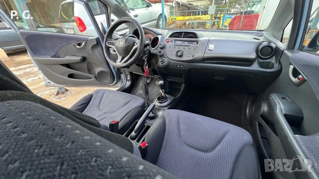 Honda Jazz 1.2 бензин 90 к.с. 2010 г., снимка 8 - Автомобили и джипове - 53237514
