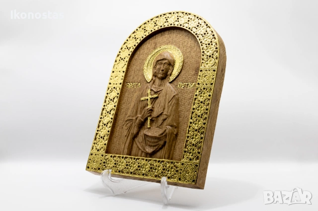 Релефна икона на Света Петка Българска – позлатена, от дъб, снимка 3 - Икони - 53224241