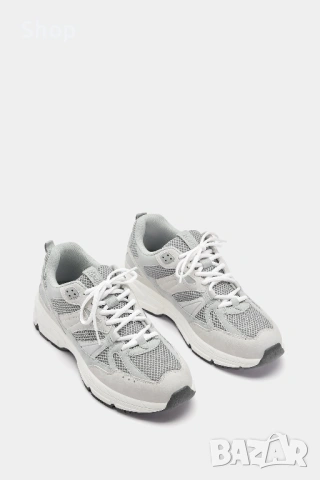 Комплект къси панталони на Bershka и маратонки на Pull and Bear , снимка 3 - Маратонки - 53153864