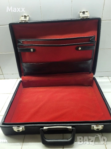 Продавам дипломатическо куфарче от 1980-те, снимка 2 - Куфари - 53276178