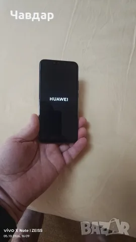 Продавам Huawei 20 lite нов