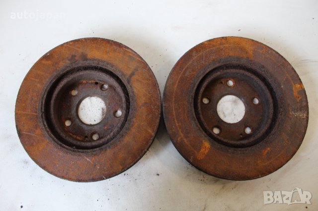 Предни спирачни дискове Тойота авенсис т25 2.2 150кс 07г Toyota avensis t25 2.2 150hp 2007, снимка 2 - Части - 44494608