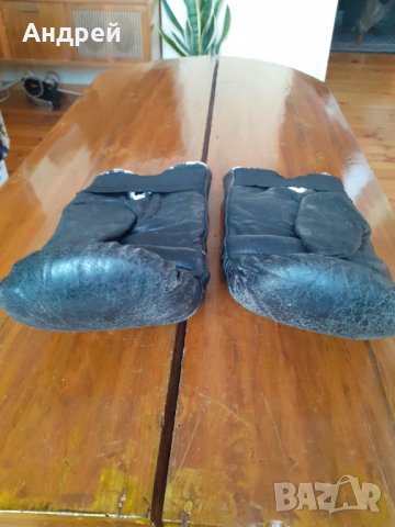 Стари боксови,спаринг ръкавици #2, снимка 4 - Други ценни предмети - 31567144