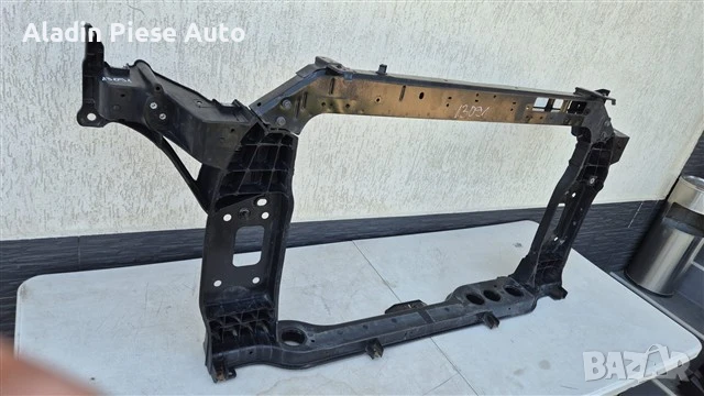 Преден панел Kia Sportage; година 2016 2017 2018 2019 2020 2021 , снимка 7 - Аксесоари и консумативи - 50544683