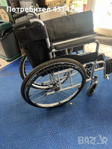 Инвалидна количка – сгъваема, лека и удобна, снимка 3 - Инвалидни колички - 52400814