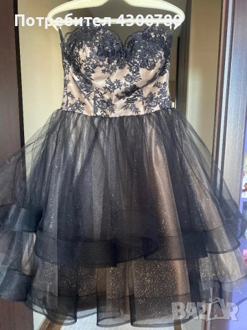 Елегантна черна рокля със златни детайли (Тип корсет)